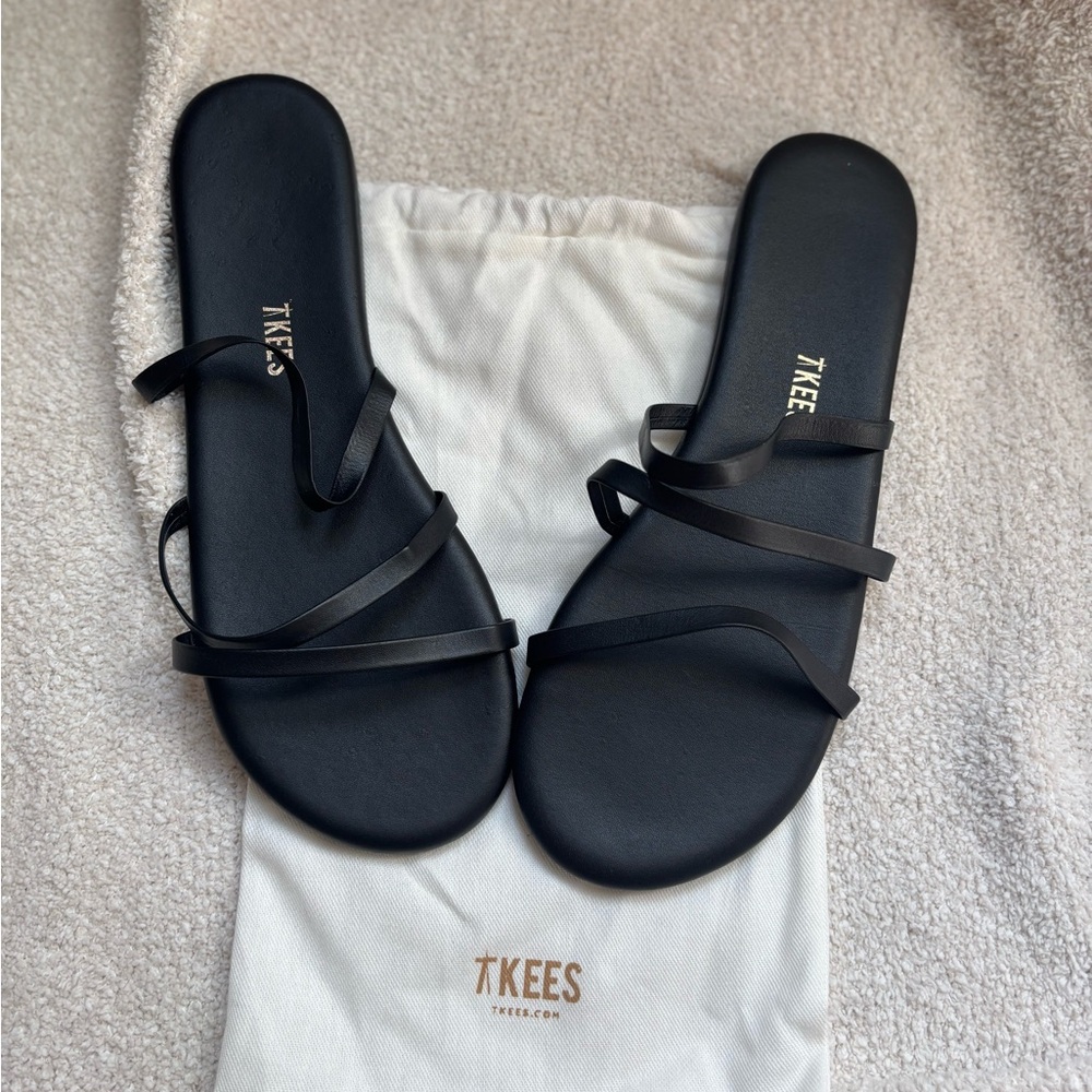 Tkees black sandal